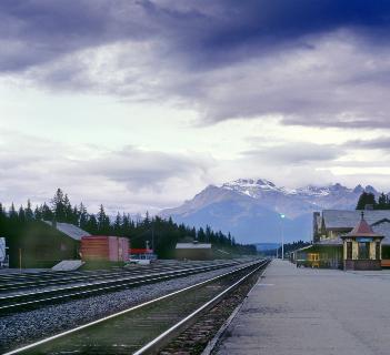 rail travel canada rocky mountains